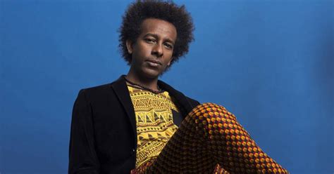  Papy's Paradise: A Night of Ethiopian Rhythms and Unexpected Collaborations!