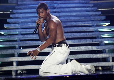 Usher Live in Bangkok: An Unforgettable Night of R&B Magic!