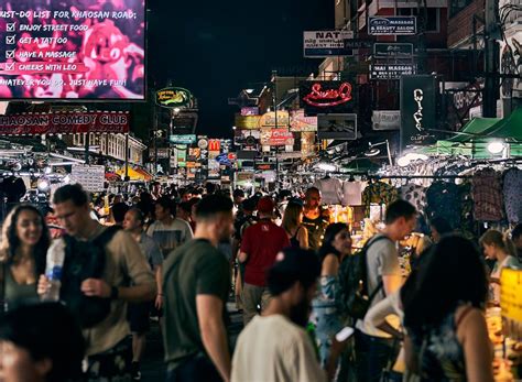 Xenia's Sparkling Debut in Bangkok: A Night of Glamour, Music, and Unexpected Culinary Adventures!